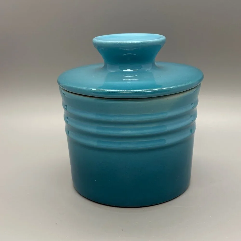 Le Creuset Stoneware Butter Bell Crock (discontinued) Caribbean Blue/Teal Ombré - Picture 2 of 9